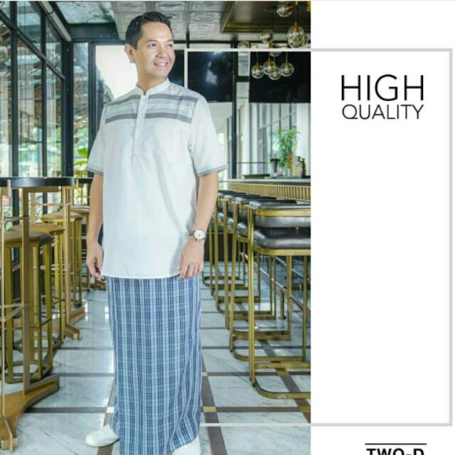 Sarung Celana Dewasa Two-D by Dhini Aminarti Dimas Seto