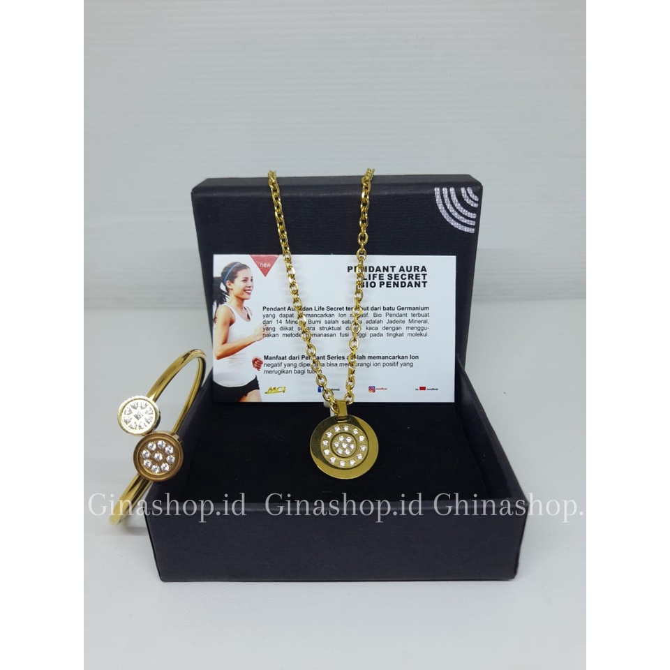 [PROMO TERBARU] 1 SET Kalung Kesehatan Quantum Pendant Permata Bio Energy - Gelang + Kalung+ Box + Sertifikat Card Original - COD [ Bayar di Tempat ]