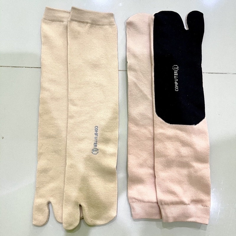COD Kaos Kaki Jempol BAHAN NYLON TEBAL / Kaos Kaki Muslimah / Kaos Kaki Wanita / Crem Polos /Tapak Hitam KAOS KAKI MUSLIMAH MUSLIM BETIS BAHAN NILON NYLON BAHAN SUPER BERKUALITAS HARGA MURAH, KAOS KAKI CREAM &amp; CREAM TELAPAK HITAM SE KELAS S*KA TERJAMIN