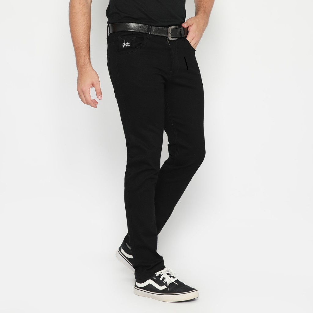 Celana  Jeans Hitam Panjang Pensil Skinny Semi Slim Fit Cowok Bahan Denim Stretch Terbaru