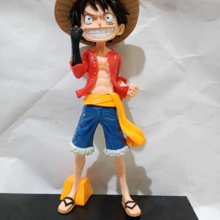 Figure Anime One piece Lutfy