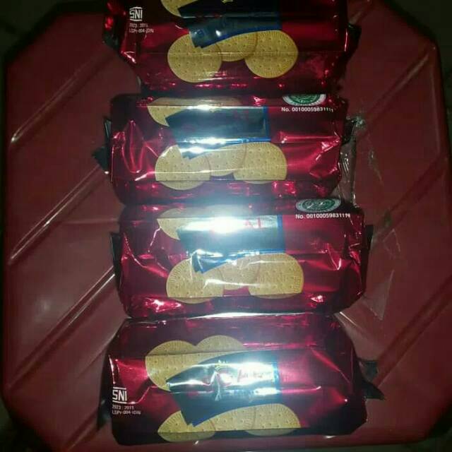 

Biskuit Marie Regal Kotak kecil