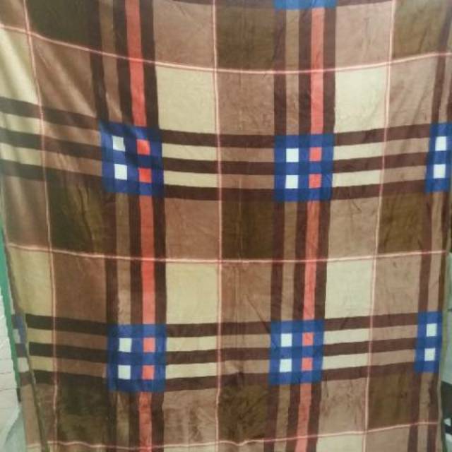 SELIMUT TEBAL 1kg 180x200