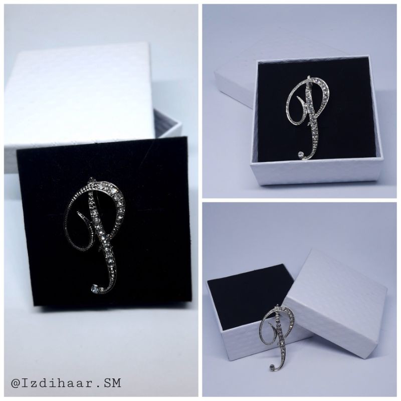 Bross huruf/bross karakter/aksesoris