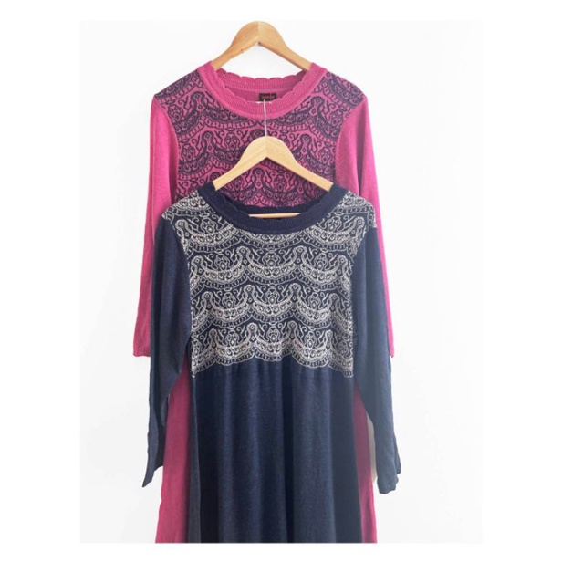 Ameli pink n navy embroidered knit maxi dres