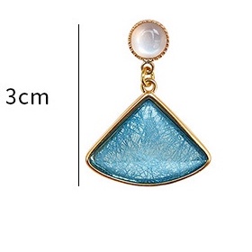 Anting Silver Needle Hias Liontin Opal Kristal Biru Bentuk Kipas Gaya Korea