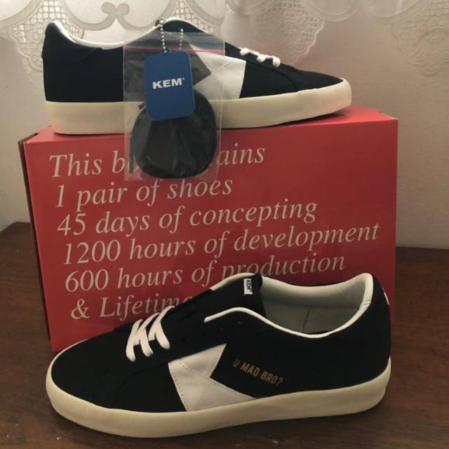 KEM footwear size 43  bukan compass atau bukan ventela