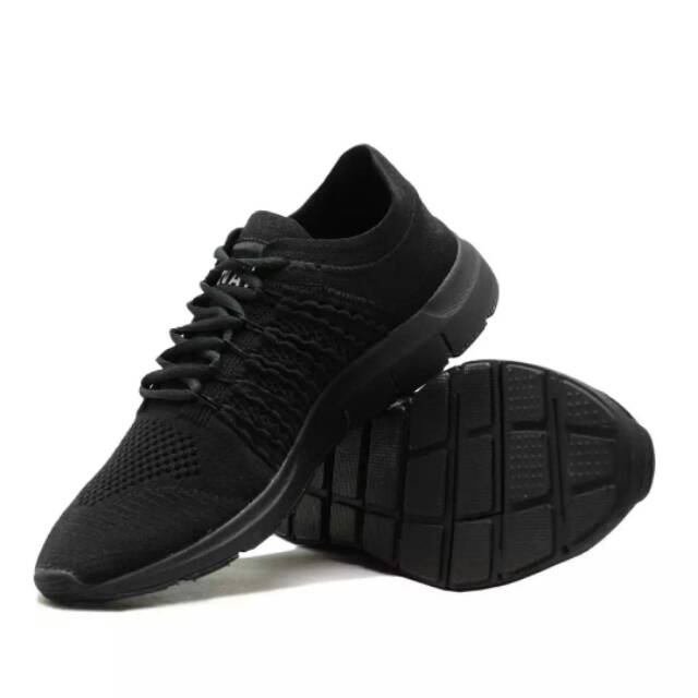 YAS Yoga Flexknit 2.0 Triple Black by NAH PROJECT