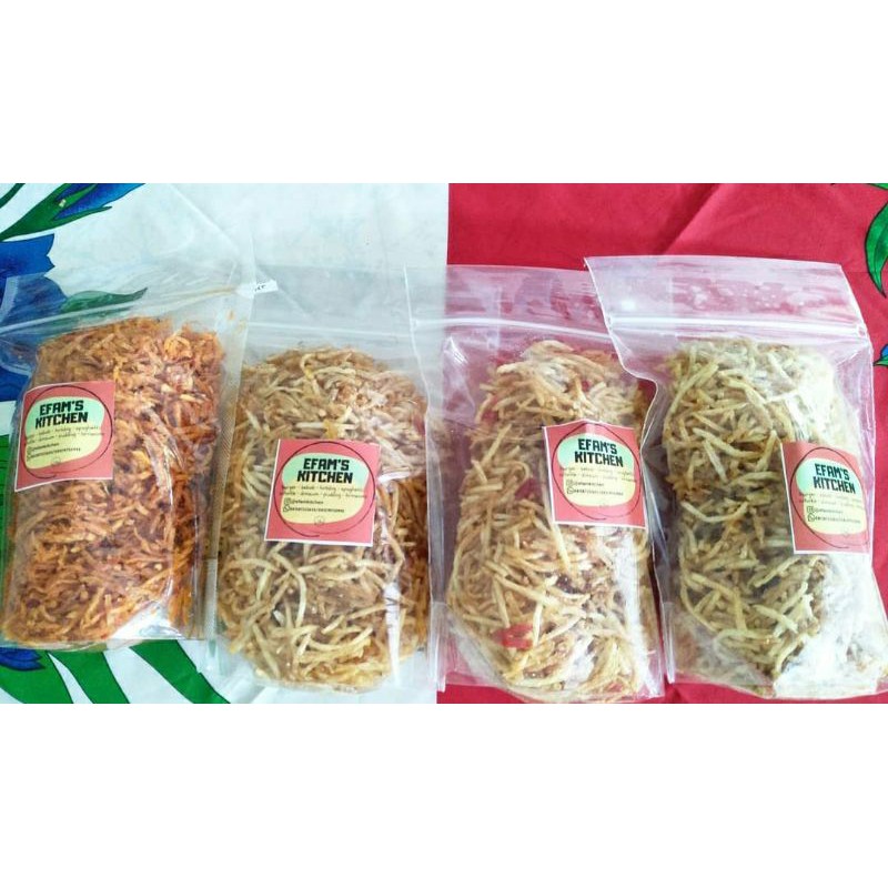 

Kering Kentang Mustofa rasa original, pedas balado