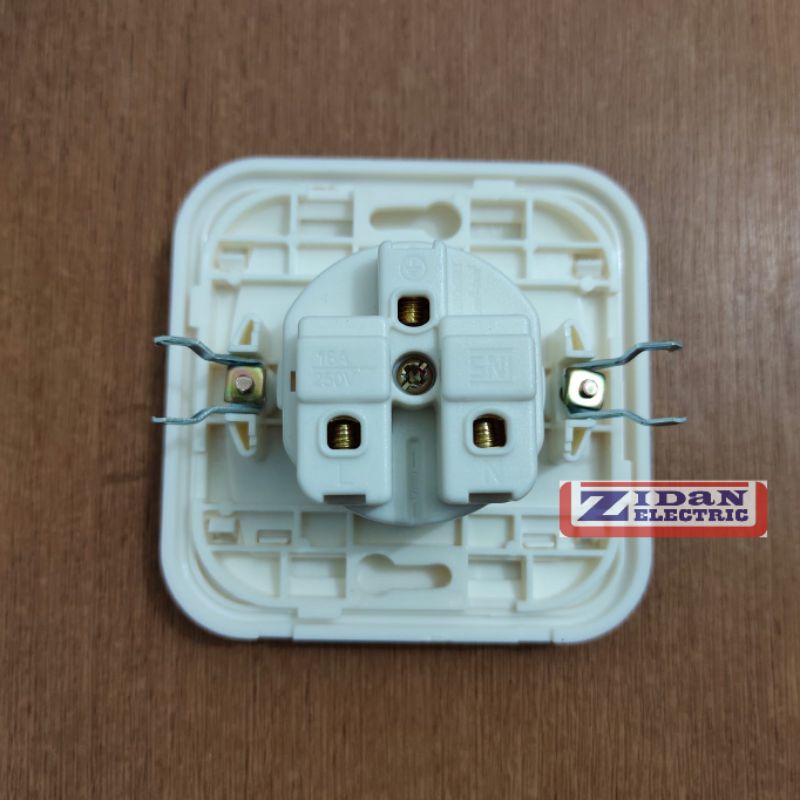 Inbow Stop Kontak / IB Stop Kontak Cahaya Model Panasonic