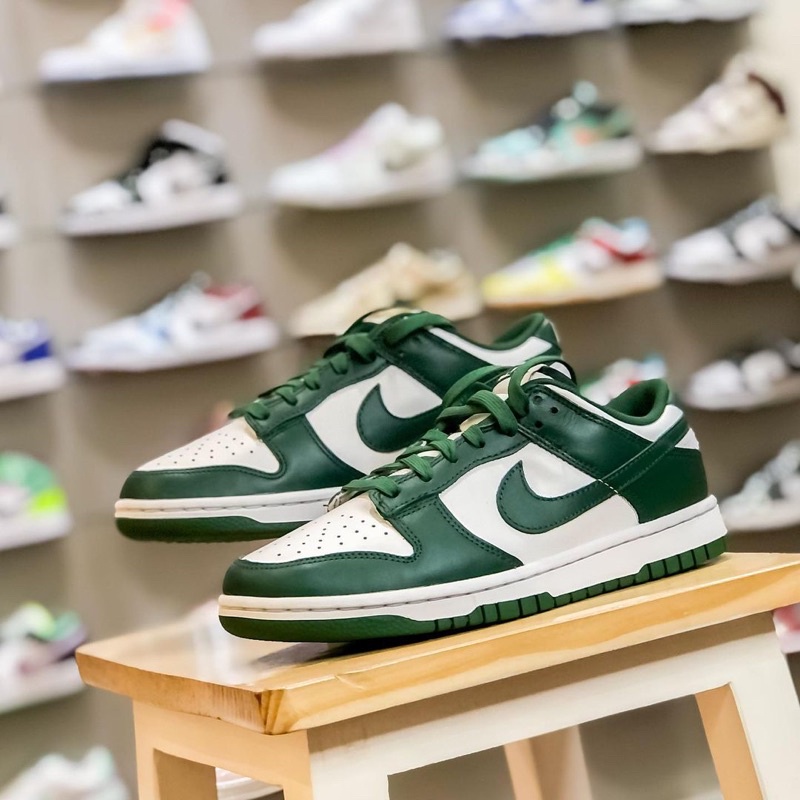 dunk spartan low