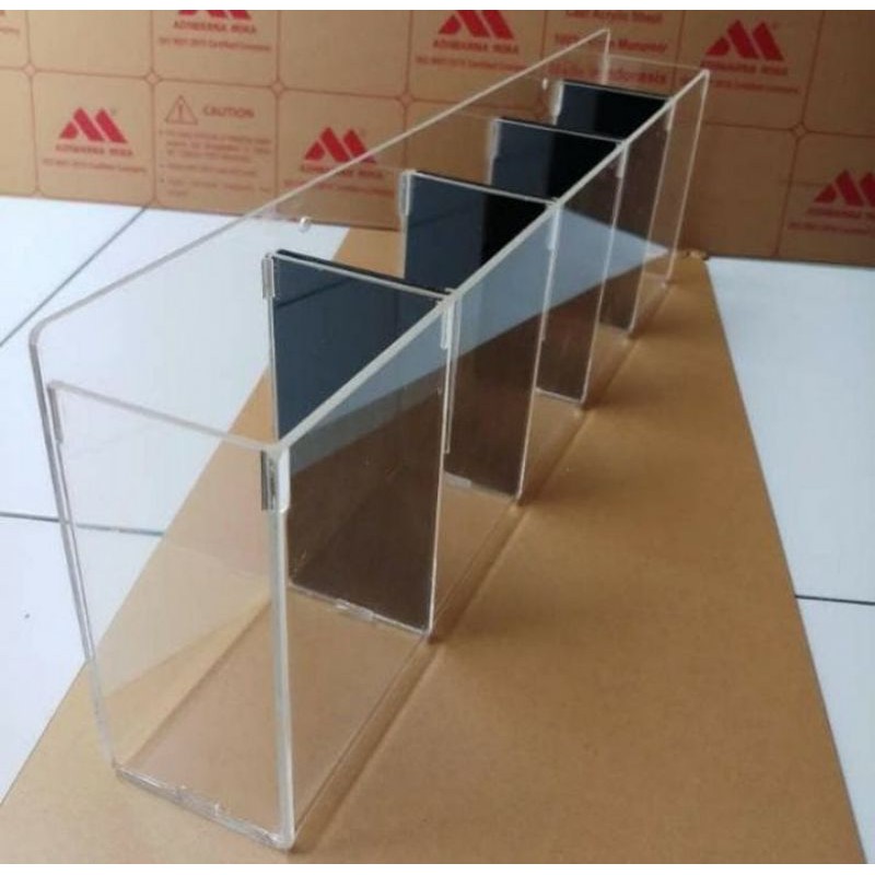 ASTARIGLAS  Soliter Ikan Cupang Akrilik 5 Kamar Selfie P50 x L10 x T15 3mm