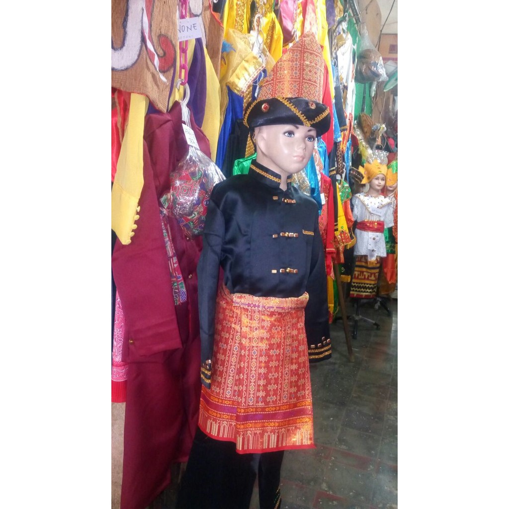 Baju Adat Aceh Teuku Umar dewasa