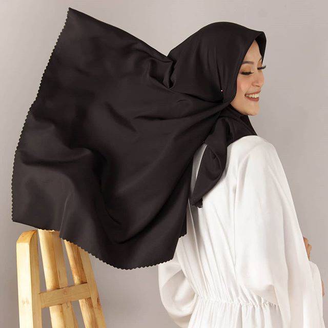 Hijab segiempat voal polos bahan VOAL sahara by onsept