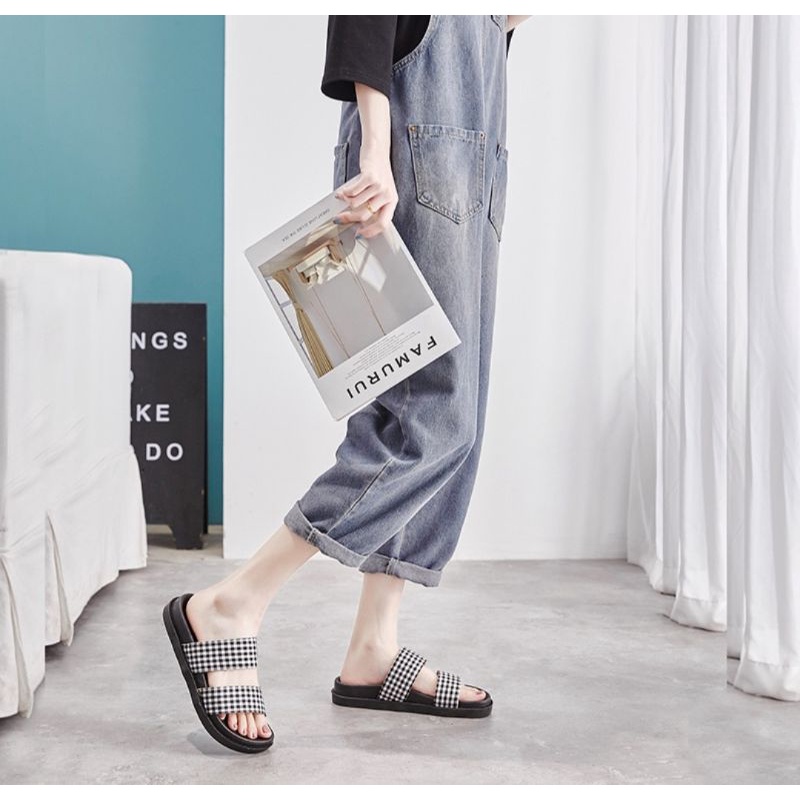 Sandal Slop Wanita Terbaru Fashion Korea Hitam / Sendal Wanita Terlaris / Sandal Wedges Wanita Trending / Sandal Wanita Mawar / Bisa Cod