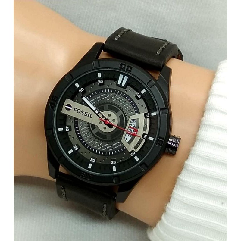 jam tangan terbaru FossiI kulit D=4cm IDR 105.000