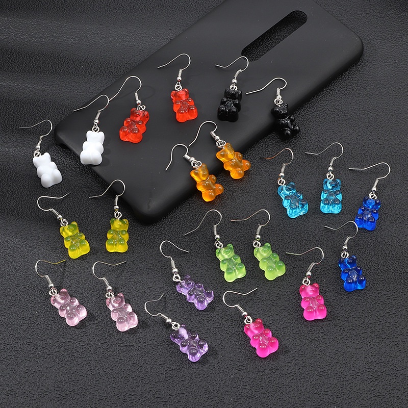 1 Pasang Anting Tusuk Gantung Panjang Desain Kartun Beruang Bahan Resin Warna Permen Untuk Pengantin