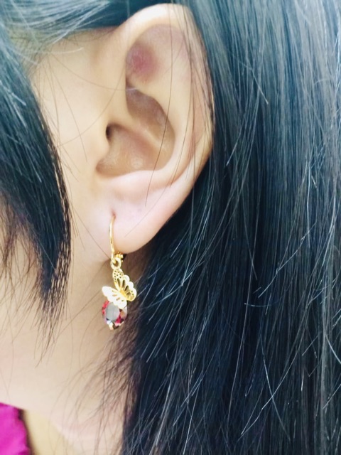 Anting wanita //anting komcer permata // anting lapis emas // anting pernata// perhiasan