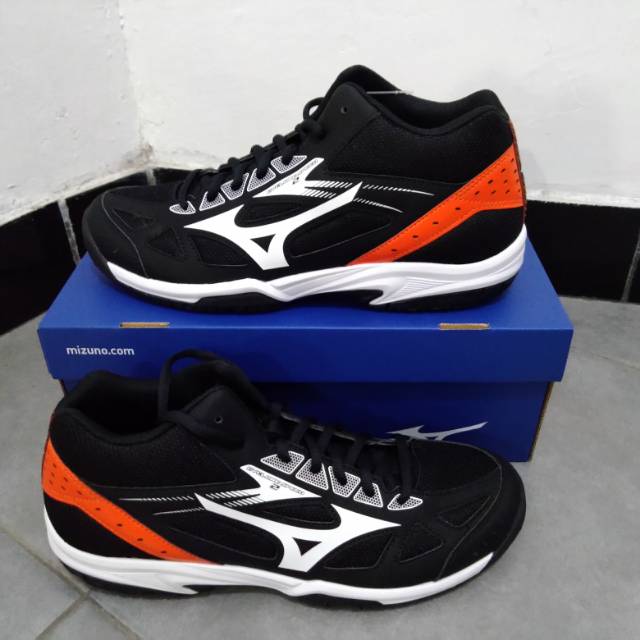 mizuno cyclone