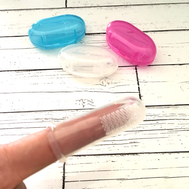 Sikat Gigi Jari Silikon Bayi dengan Kotak Penyimpanan / Finger Toothbrush Silicone