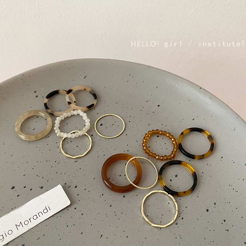 6pcs / Set Cincin Manik-Manik Resin Warna Emas Untuk Wanita