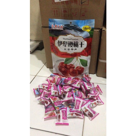 manisan buah cherry , persik dan plum isi 408gram