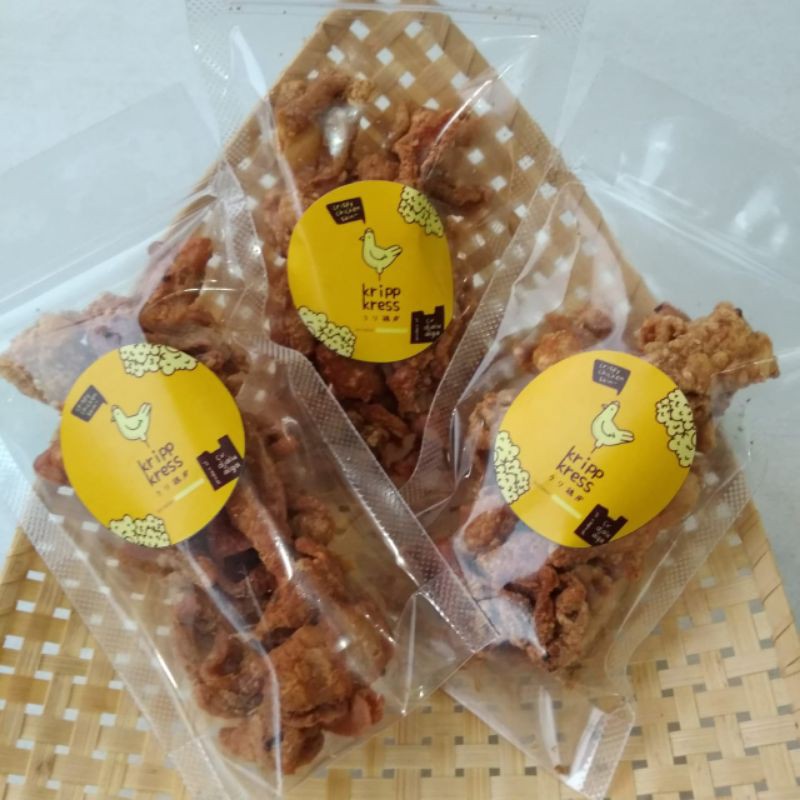 

Keripik Kulit Ayam Kripp Kress