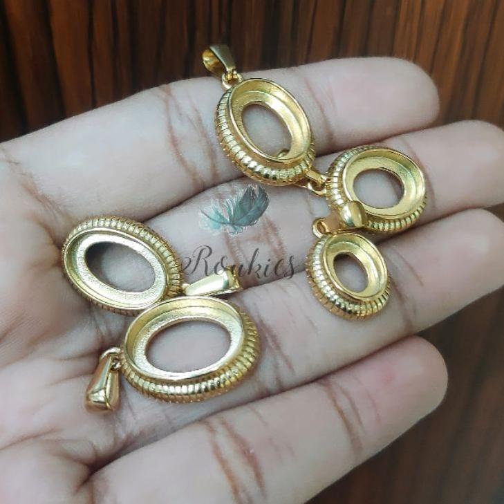 Diskon Pembelian Ikatan/ Emban Liontin Titanium Tanam Warna Gold