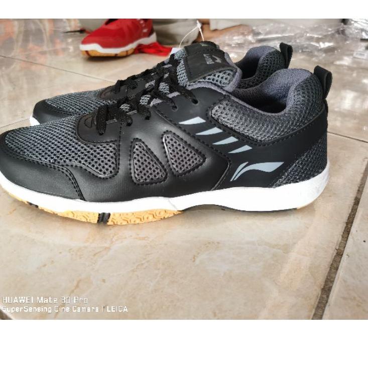 [KODE YIJO9] SEPATU BADMINTON TENIS LARI /SEPATU LINING 04