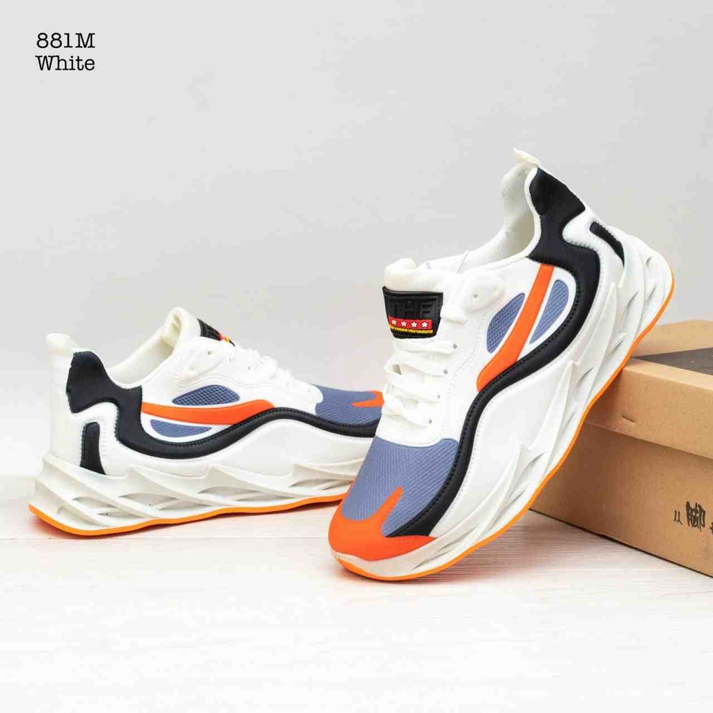 SEPATU COWOK FASHION 881M