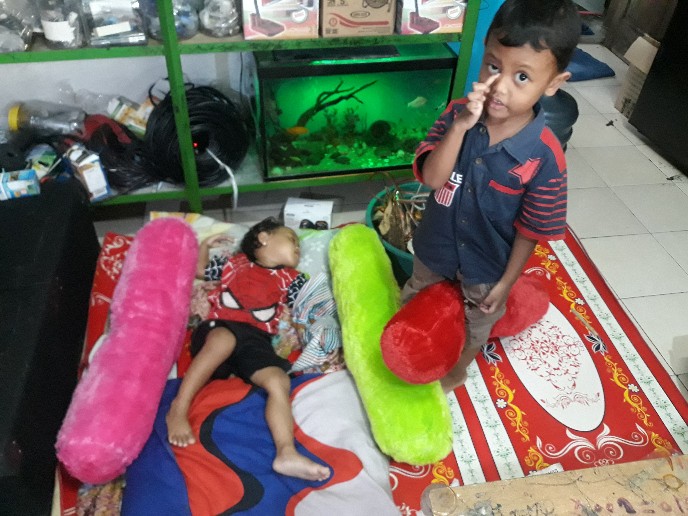 Guling Bulu Rasfur Halus Lembut