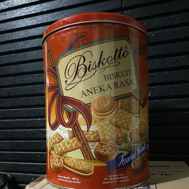 Biskotto biskuit aneka rasa Biskotto kaleng 600 gr assorted Biscuits
