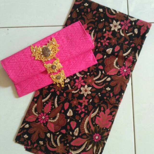 set kain batik dan embos