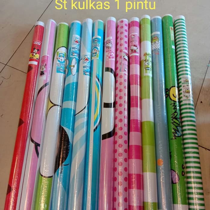 STIKER KULKAS KARAKTER 1 PINTU