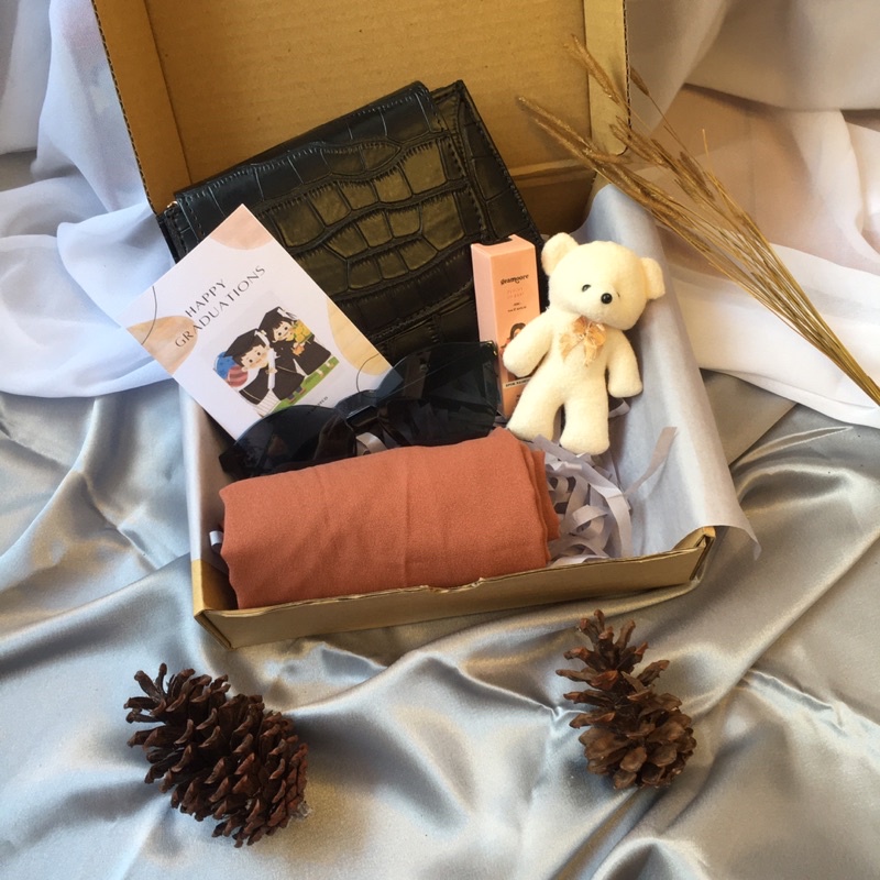 

Hampers| kado ultah | kado wisuda | kado aniv