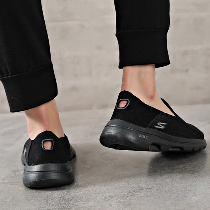 SKECHERS kasual sepatu casual sepatu pria hitam  slip on cowok  rajut pria shoes