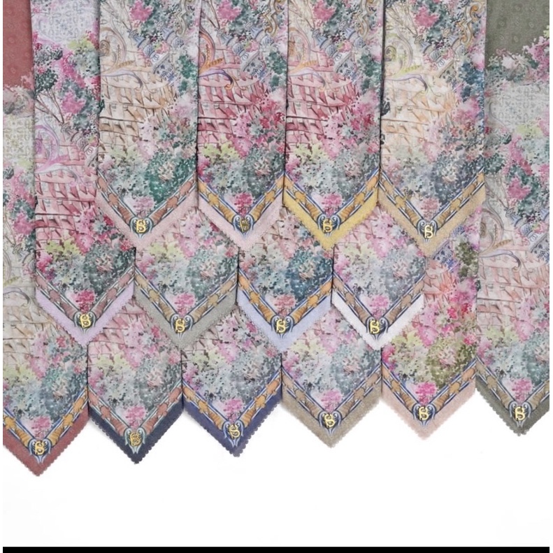 BUTTONSCARVES SEVILLA SERIES