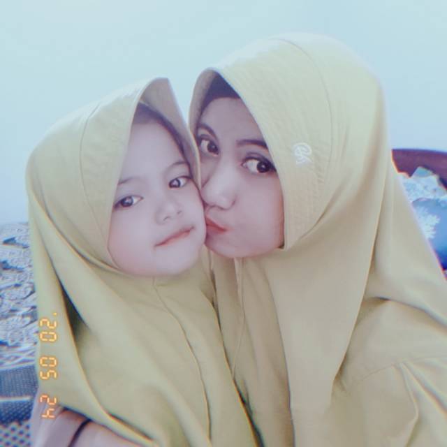 nahidasalmapilarsono