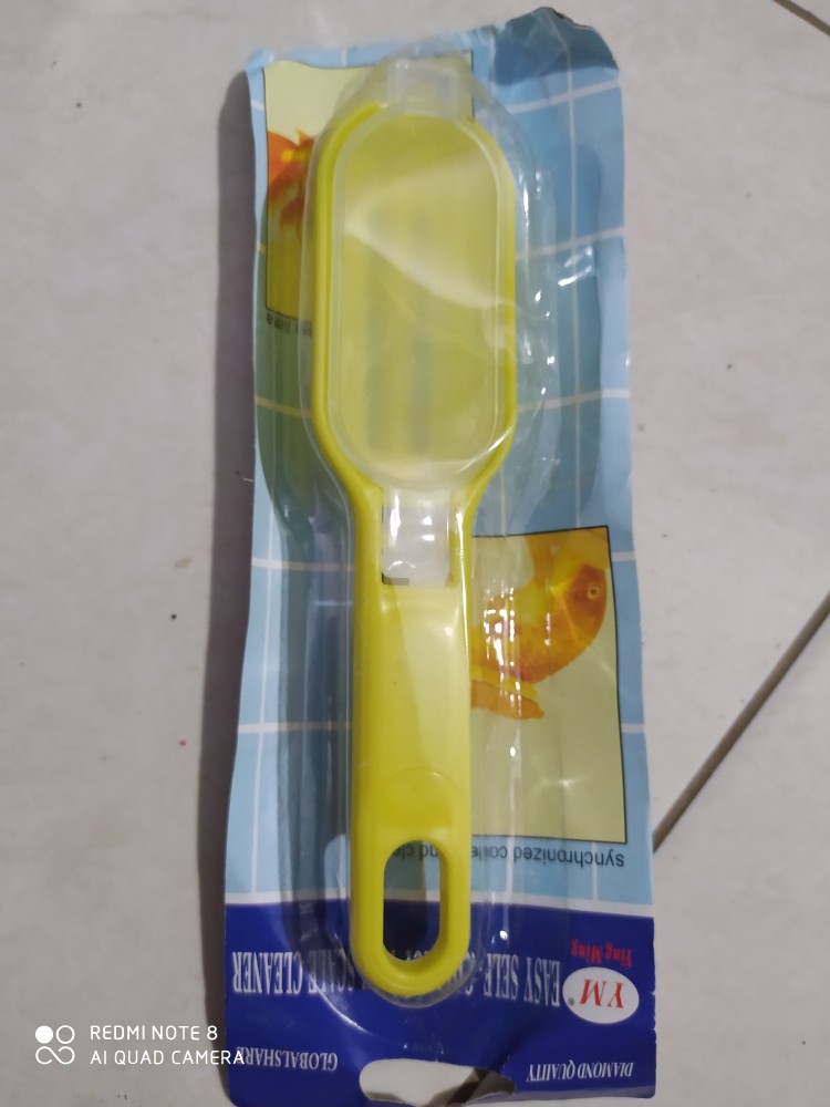 Alat Pembersih Sisik Ikan Dengan Tempat Pembuangan / Peeler X039
