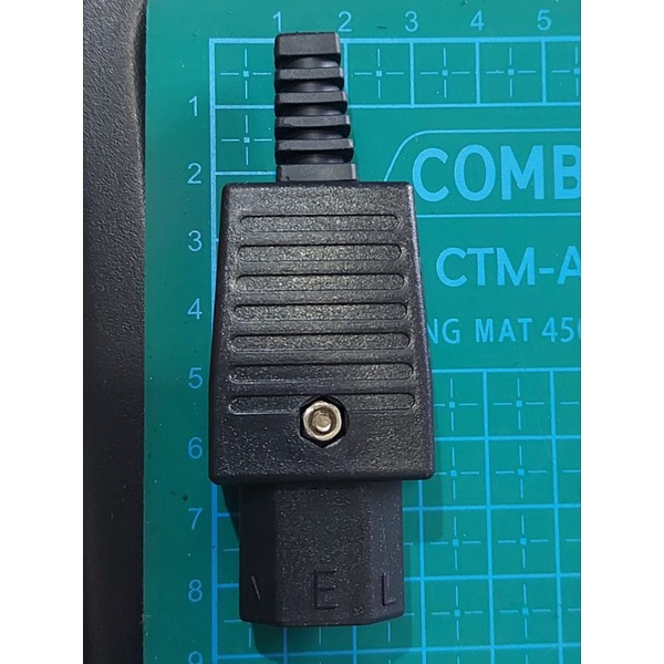 soket AC kaki 3 pin