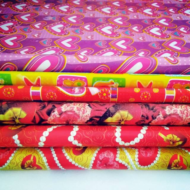 

KERTAS KADO ANEKA MOTIF