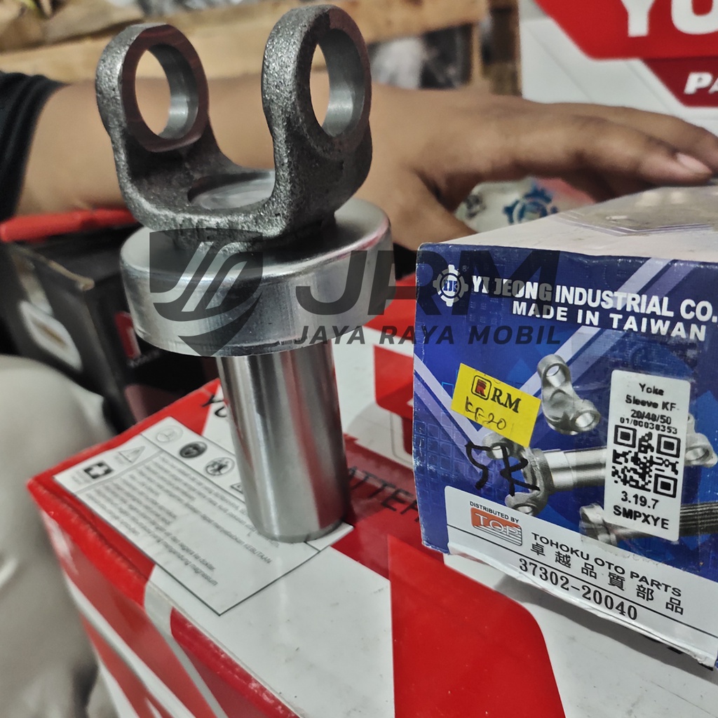 Yoke Sleeve Propeller Shaft Kijang Super 5K / Kijang Kapsul 7K