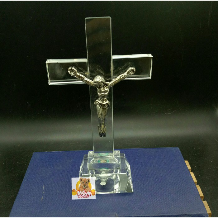 15CM Souvenir Vatican Kristal Salib Yesus Oleh-oleh Vatikan Cross A6