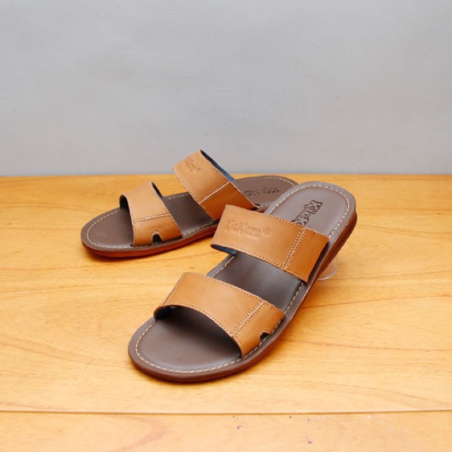  Sandal  japit pria bahan kulit sapi asli sol karet  model 