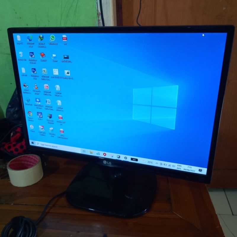 LED LCD Monitor PC Komputer Dekstop CCTV 20 inch Merek Campur Normal no minus Garansi Free Kabel Power