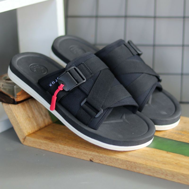 SRZW Sandal Pria Anti Slip Keren Full Black Sendal Slip On Sndal Slide Santai Casual Kasual