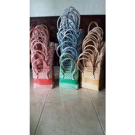 Tas Anyaman Plastik |  Tas Souvenir | Tas Hajatan