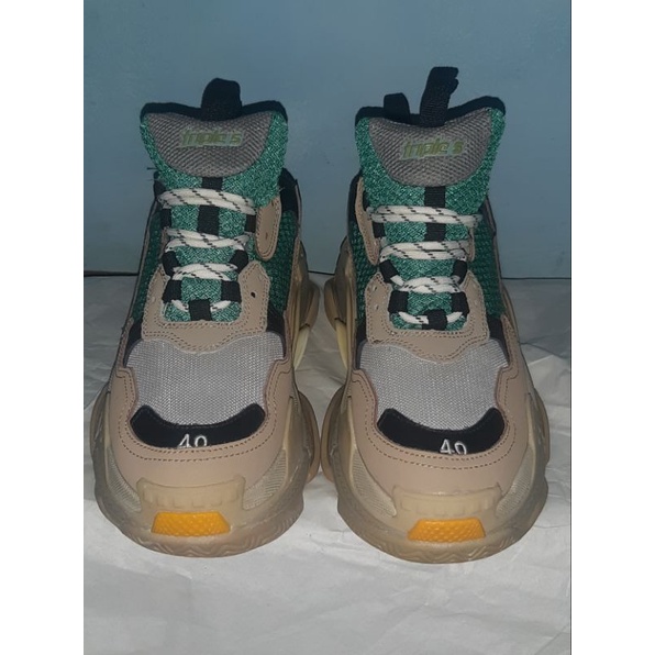 Sepatu Second Sneaker Balenciaga Triple S Beige Cream Green Yellow