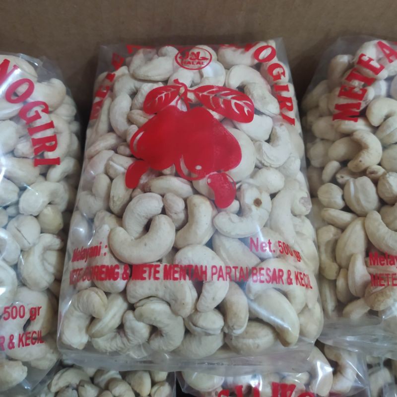 

Kacang Mete/Mede Wonogiri Mentah Kering 1kg