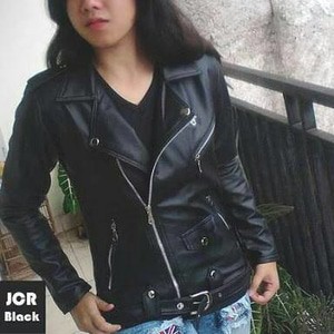 JAKET KULIT WANITA RAMONES